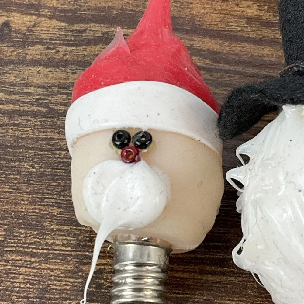 Vintage Nightlight With Bunny Snowman & Elf Light Bulbs 3 Watt Silicone Dipped
